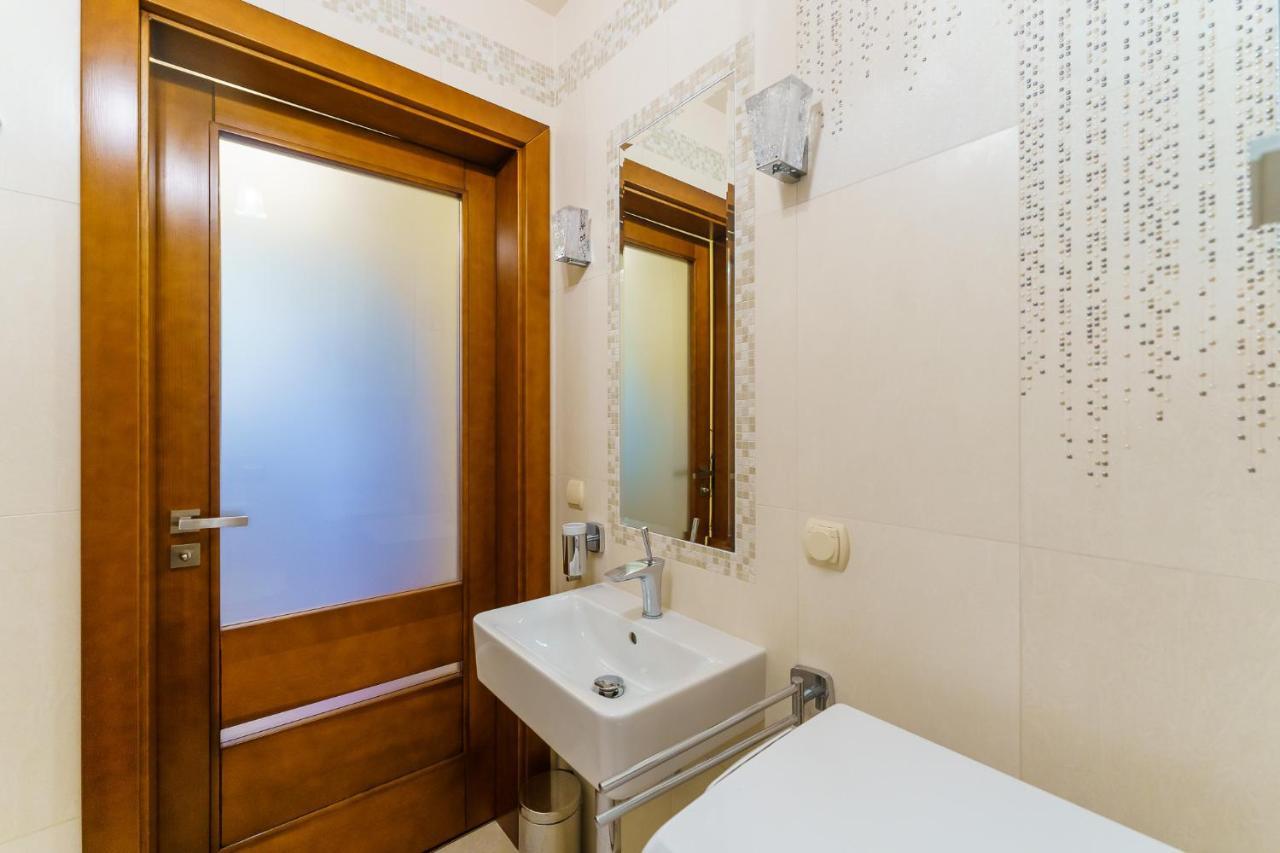 Seaside Apartment With Parking & Ac - 150 M To The Beach By Noclegi Renters Miedzyzdroje Buitenkant foto
